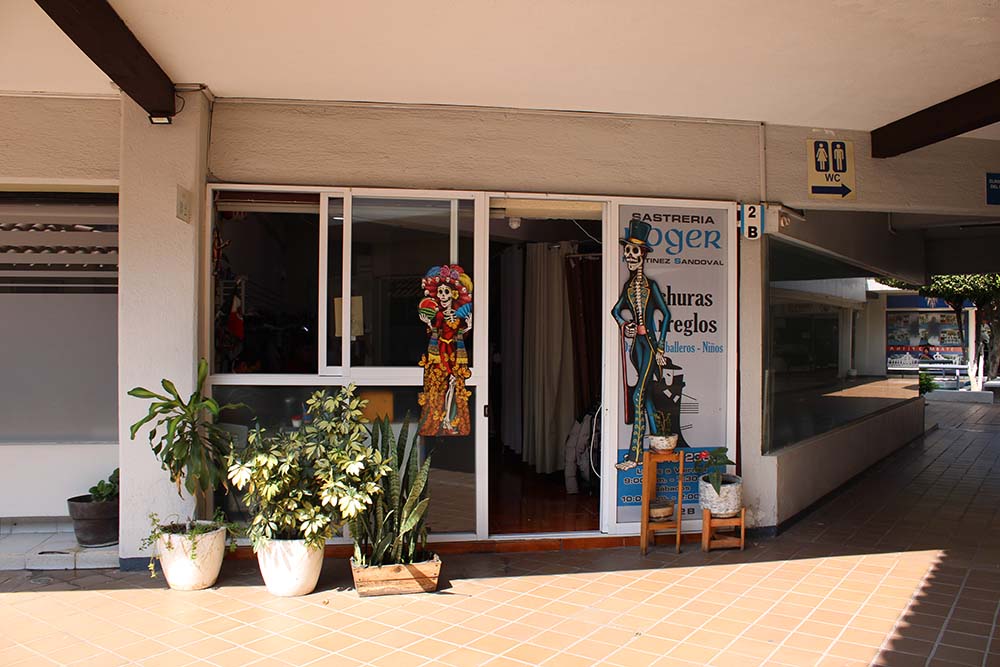 B-2 Sastrería Roger