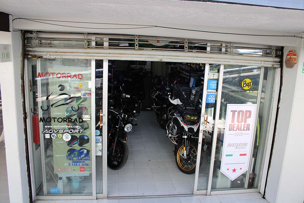 D-10 Motorrad Haus