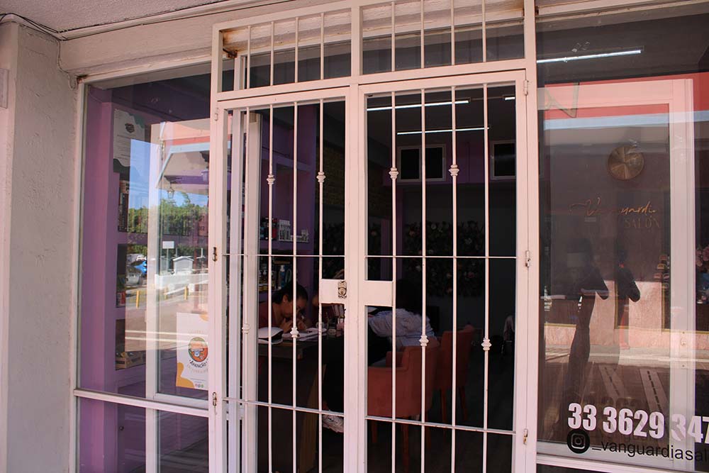 E-6 Vanguardia Salon