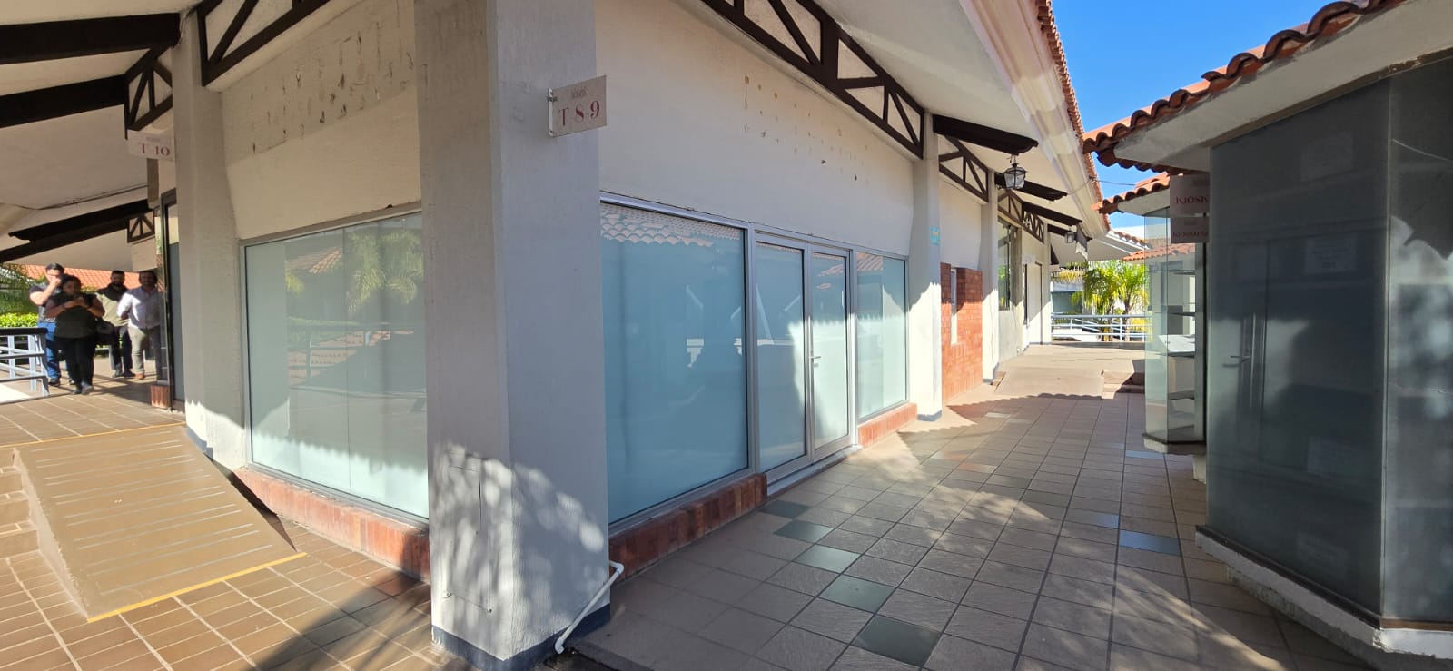 T-8,9 Logistic Medical